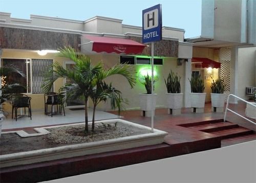 Hotel Casa Boston Inn Баранкила Екстериор снимка